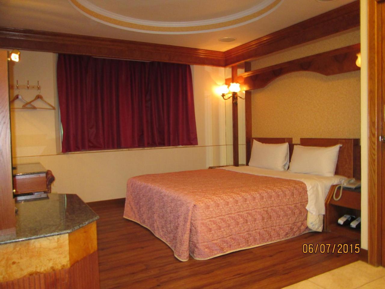 Huangjia Motel Tainan Dış mekan fotoğraf